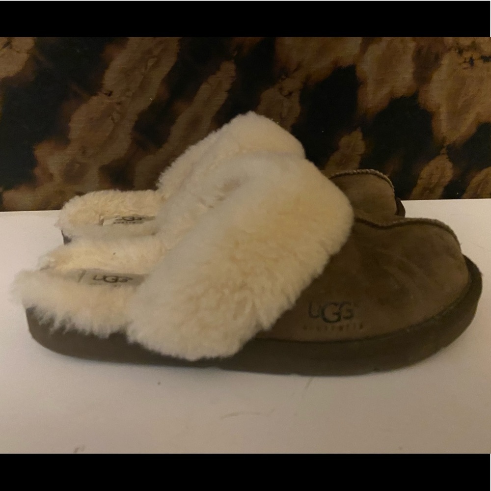 UGG Slide Slippers